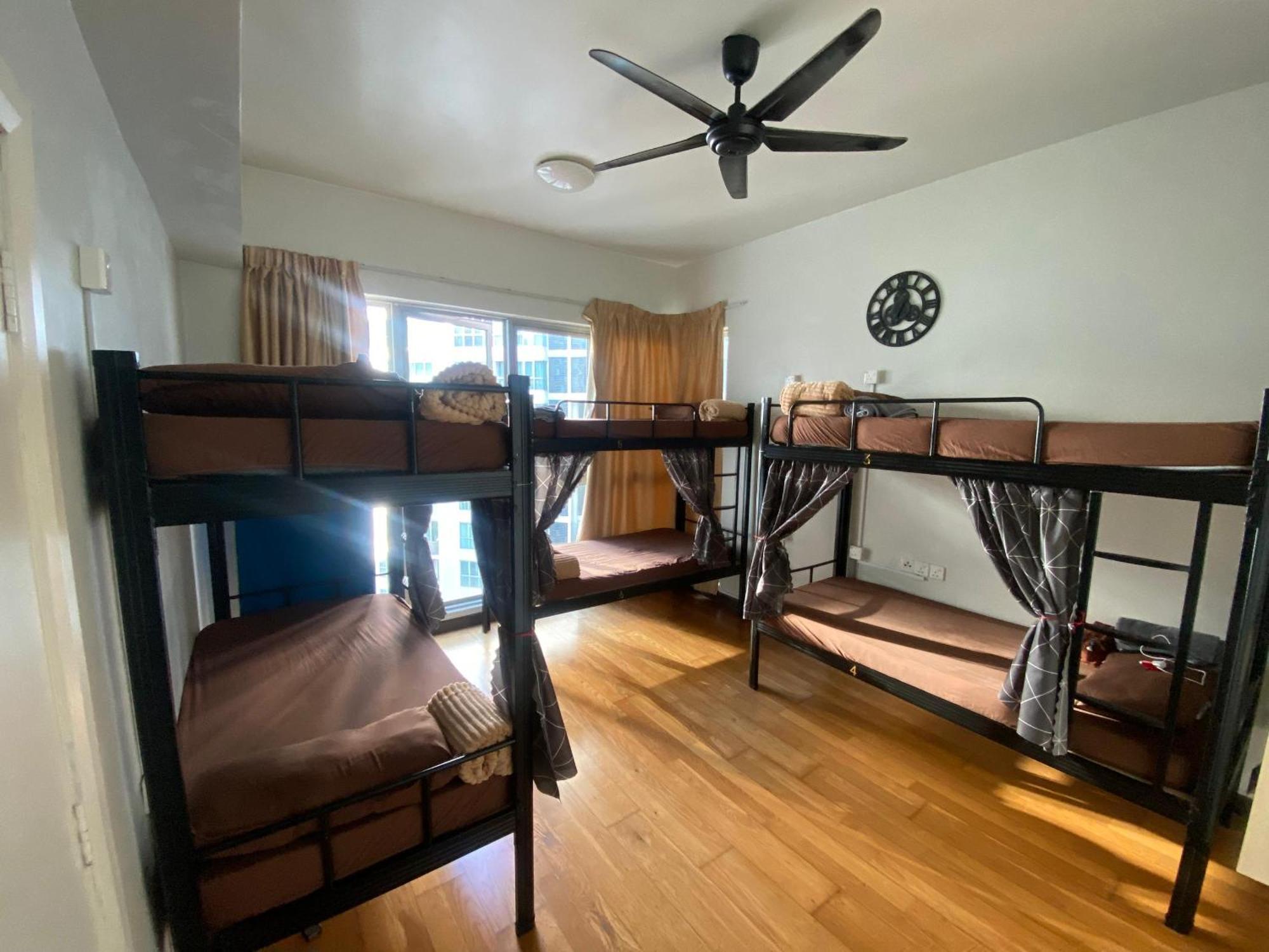 Regalia Bestfriend Hostel Kuala Lumpur Ngoại thất bức ảnh