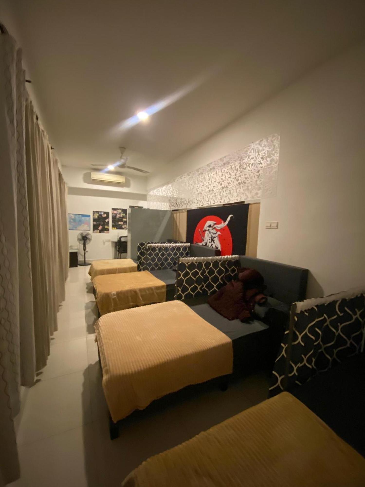 Regalia Bestfriend Hostel Kuala Lumpur Ngoại thất bức ảnh